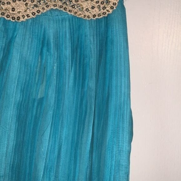 Sleeveless Teal Pleated Dress With Sequin Collar - Picture 5 of 10